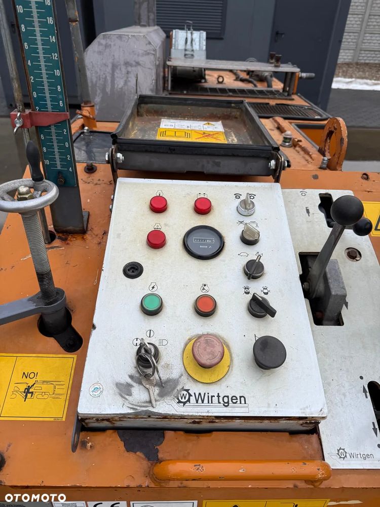 Wirtgen W 350 - 11