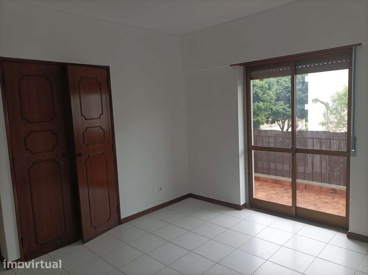 T3 com varanda, terraço, garagem e elevador em Junqueiro, Carcavelos - Grande imagem: 4/10