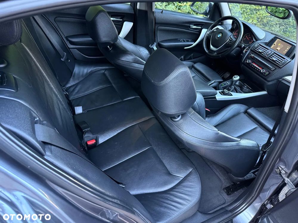 BMW Seria 1 120d Sport Line - 5