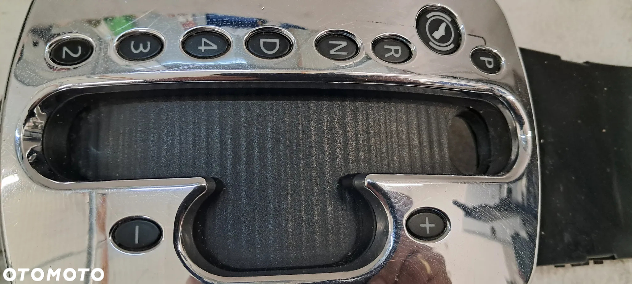 Kaseta Osłona Roletka Chrom Lewarka Skoda Superb I 3U0713111 - 3