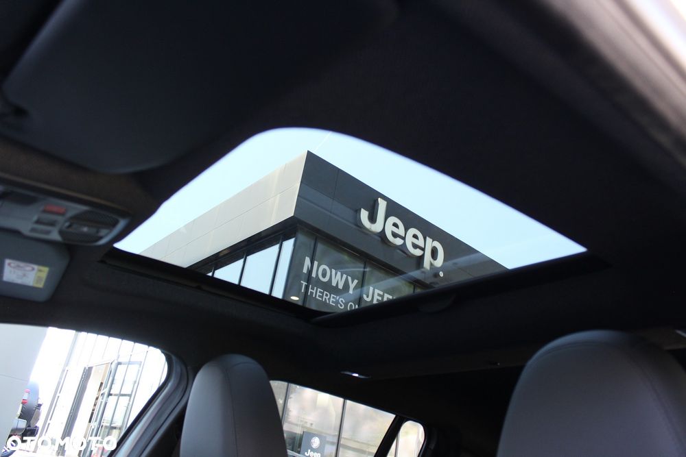 Jeep Avenger 1.2 T3 mHEV Overland 4xe eDCT6 - 18