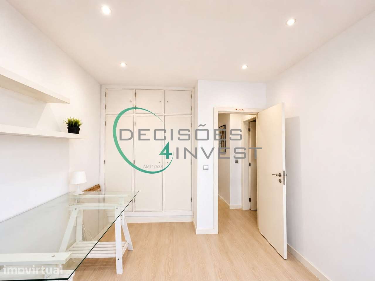 Apartamento T2 com Terraço, Garagem e Arrumos – Forca, Aveiro - Grande imagem: 4/15