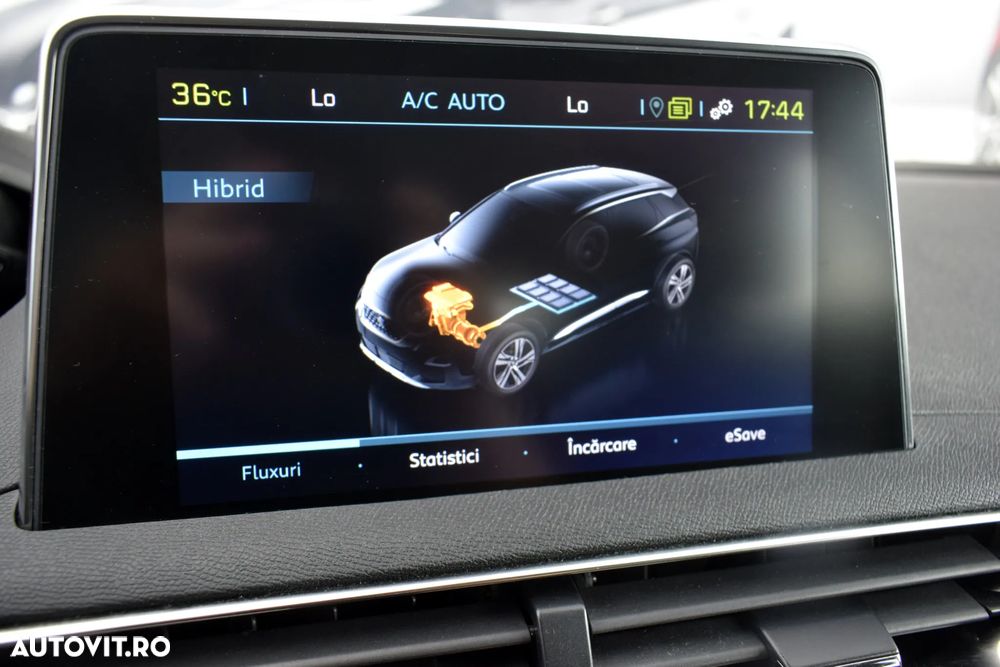 Peugeot 3008 1.6 PureTech S&S EAT8 GT Pack - 26