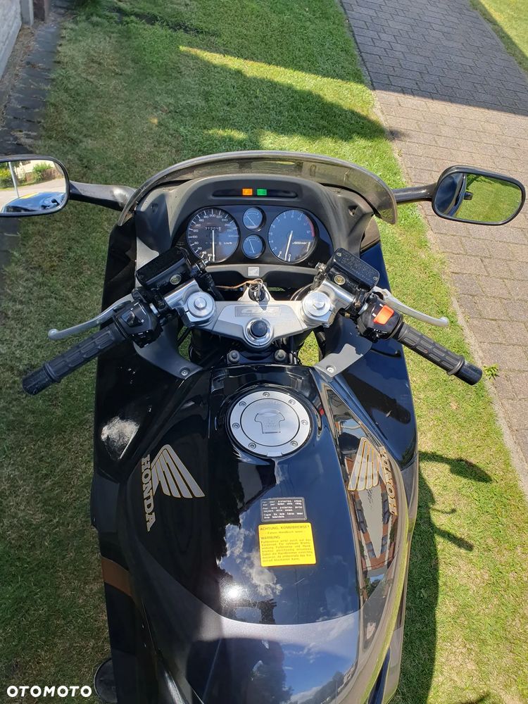 Honda CBR - 9