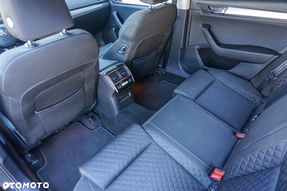 Skoda Superb 2.0 TDI 4x4 Style DSG - 29