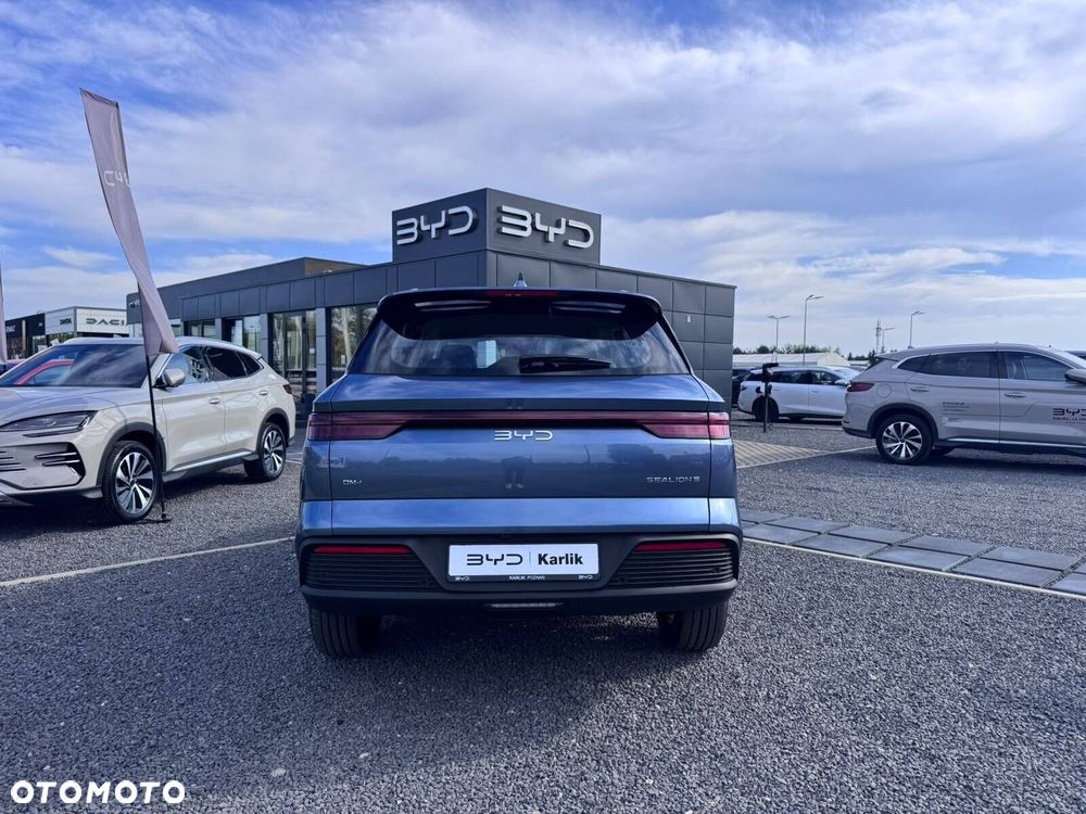 BYD Sealion 5 - 6
