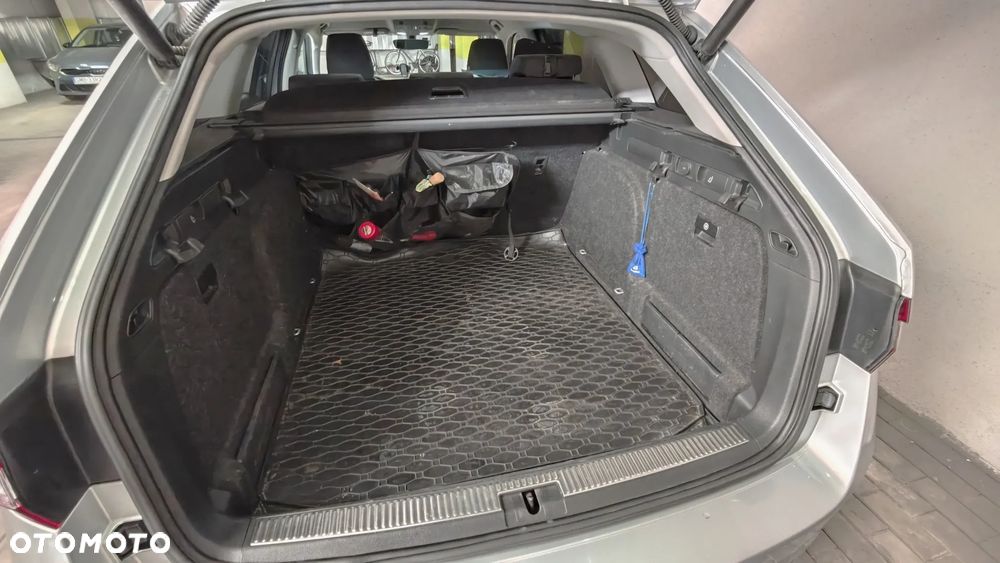 Skoda Superb 2.0 TDI SCR Ambition - 16