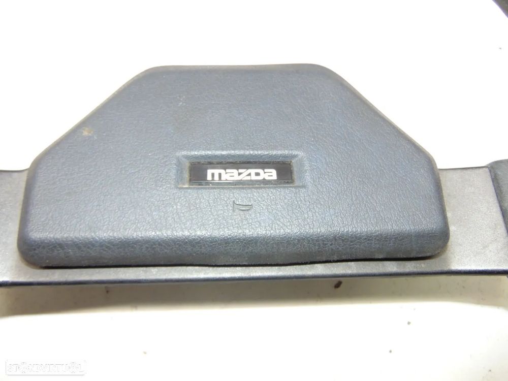 Mazda 626/Mazda 323 volante - 8