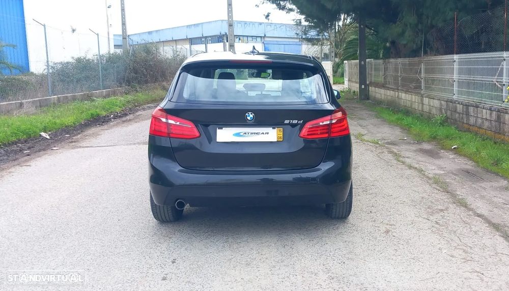 BMW 218 Active Tourer d Aut. Sport Line - 8