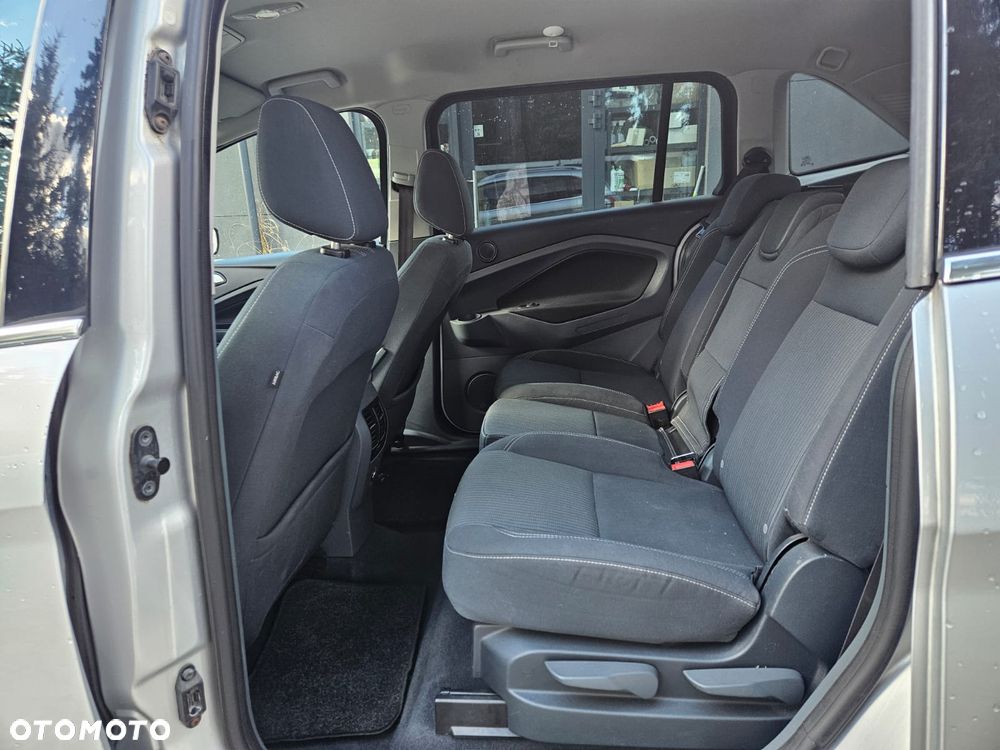 Ford Grand C-MAX - 18