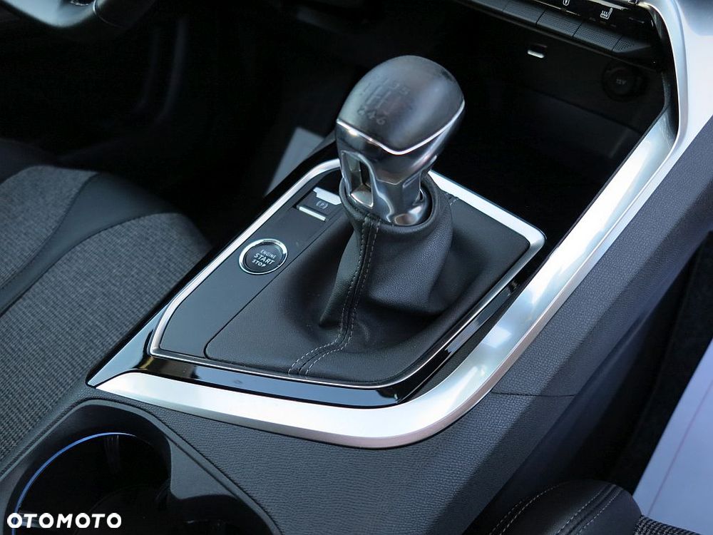 Peugeot 3008 BlueHDi 130 Stop & Start Allure Pack - 27