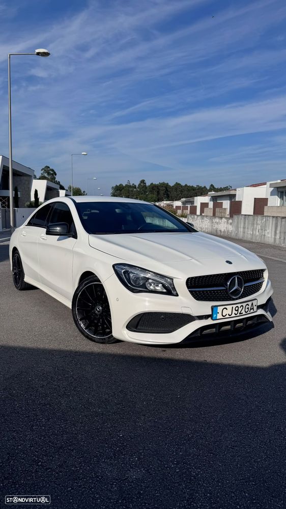 Mercedes-Benz CLA 180 AMG Line - 2