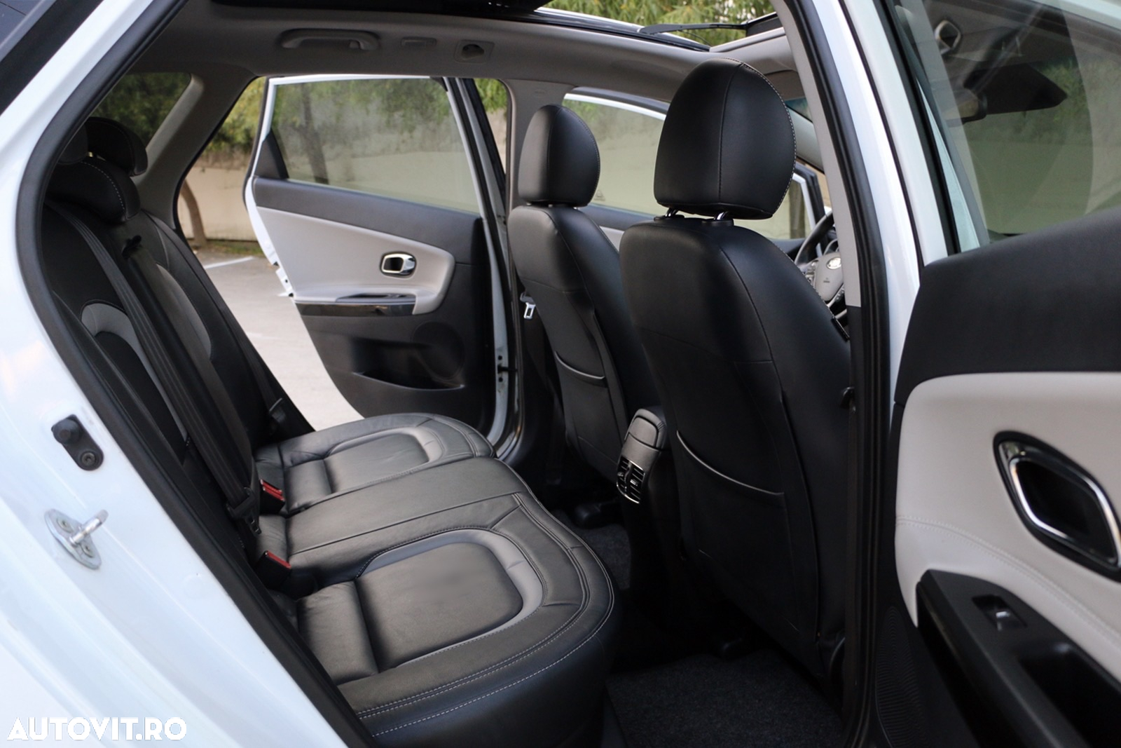 Kia Ceed 1.6 CRDi 128 Platinum Edition - 16