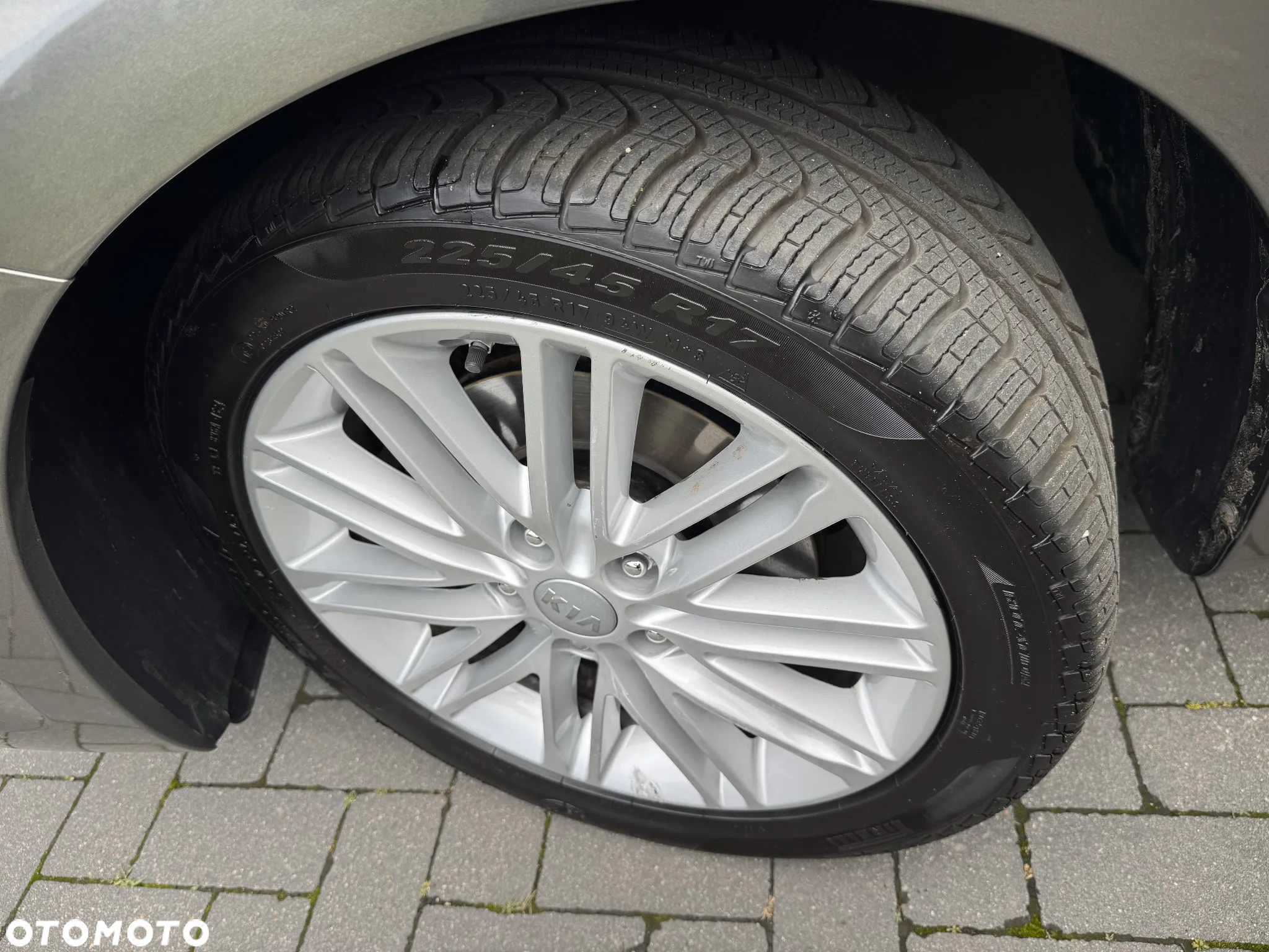 Kia Carens 1.7 CRDi 141 Dream-Team Edition - 39