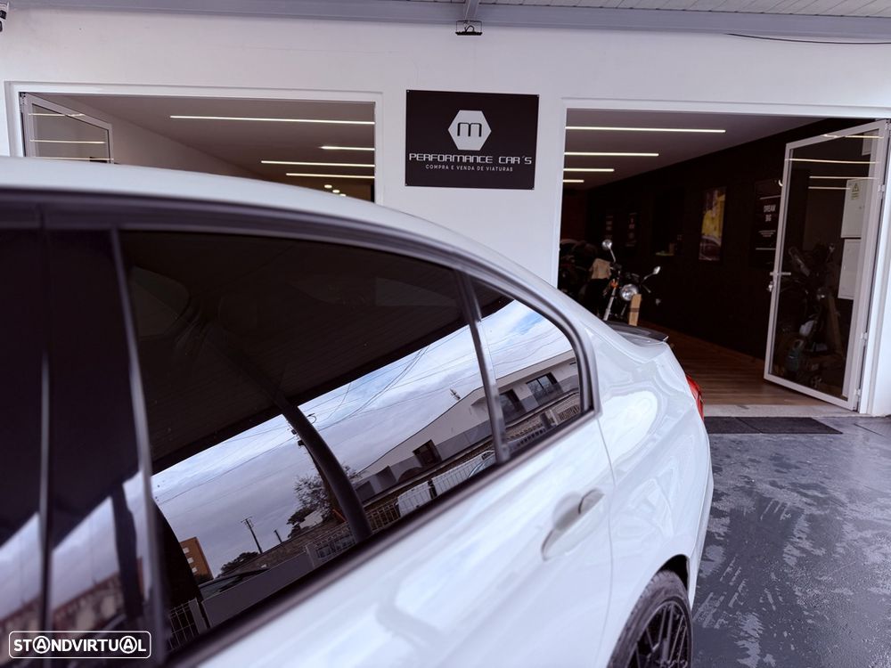 BMW 320 d Auto Pack M - 13