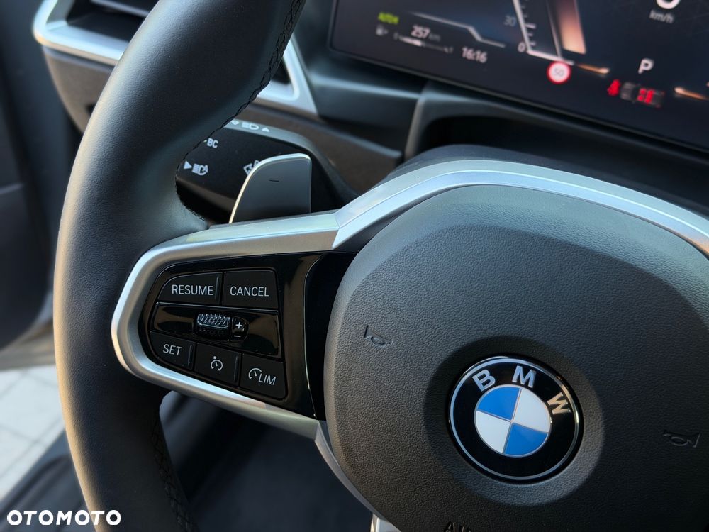 BMW Seria 3 330i xDrive M Sport sport - 15