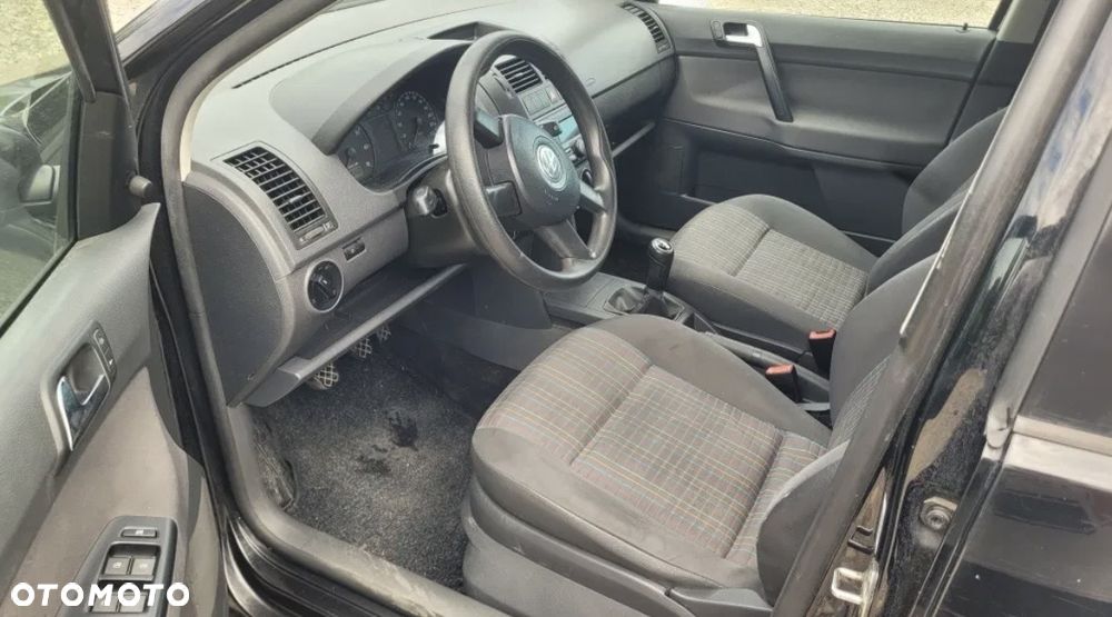 Volkswagen Polo 1.4 16V Trendline - 7