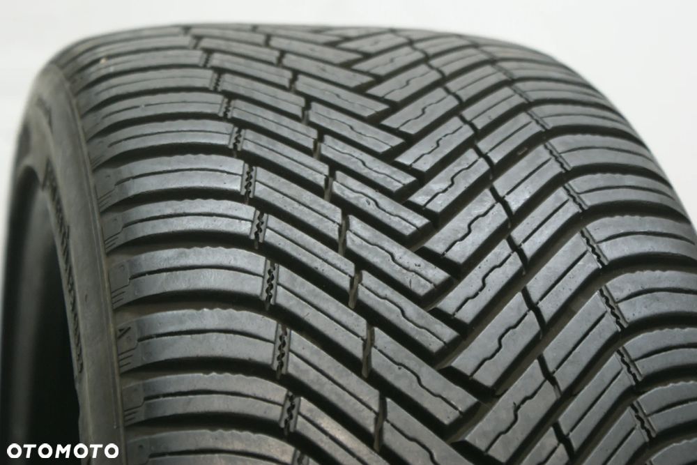 225/40R18 NEXEN N BLUE 4SEASON 2 , 7,2mm 2024r B3445 - 2