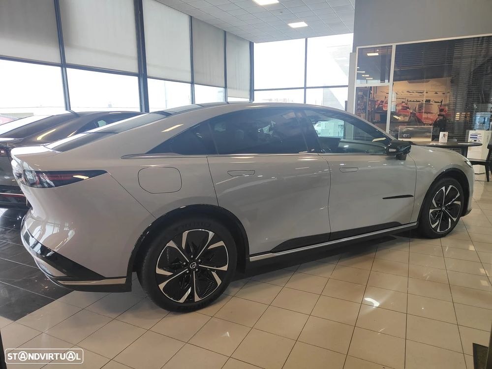 Mazda 6e 80 kWh Long Range Takumi - 7