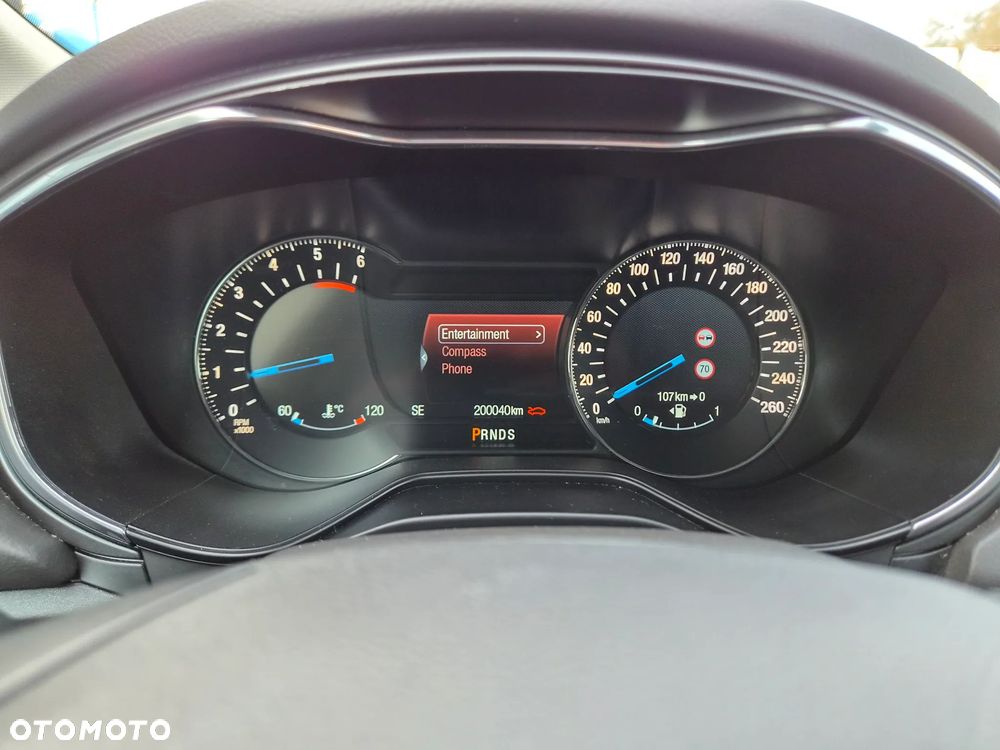 Ford Mondeo - 28