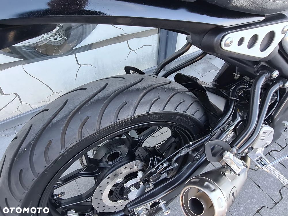 Yamaha XSR - 10
