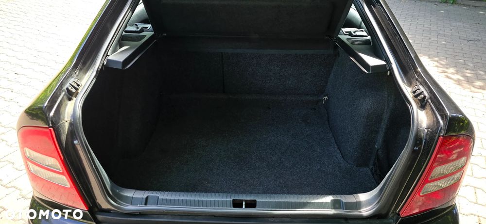 Skoda Octavia 1.6 IMPULS EDITION - 11