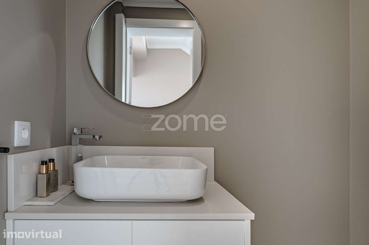 Moradia T4 com Piscina e Vista Mar - Grande imagem: 4/49