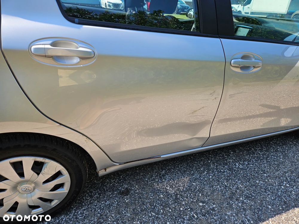 Toyota Yaris 1.5 VVT-i Comfort - 8