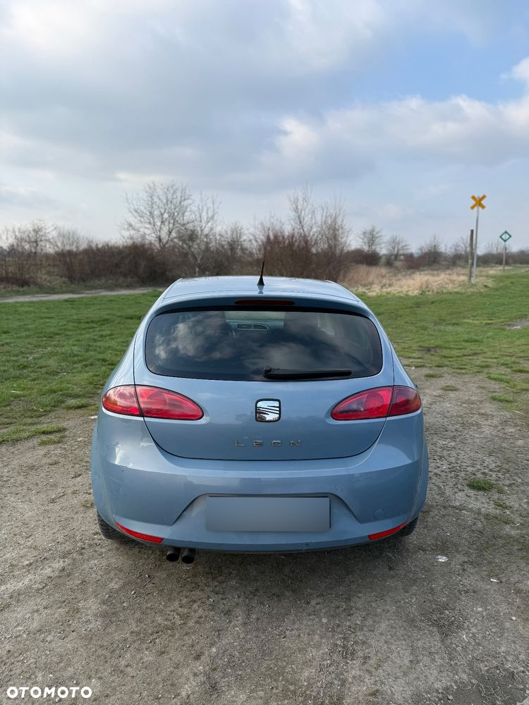 Seat Leon 2.0 TDI Stylance DSG - 19