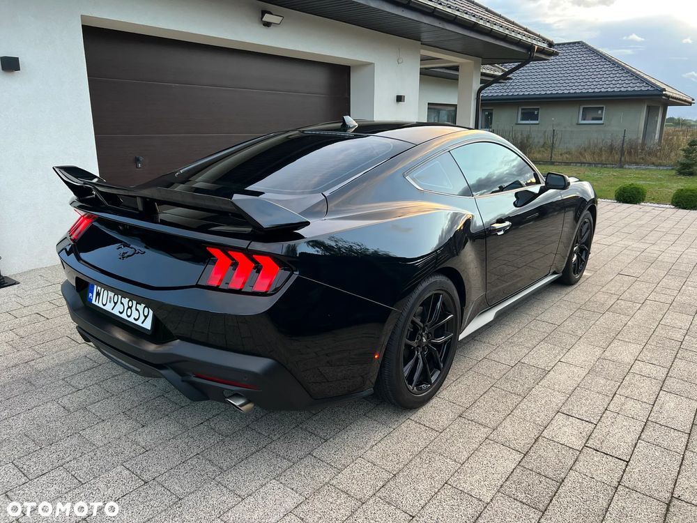 Ford Mustang 2.3 EcoBoost - 10