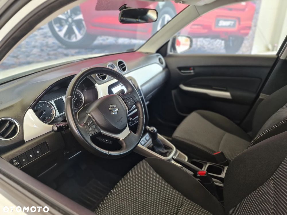 Suzuki Vitara 1.6 Premium 2WD - 6