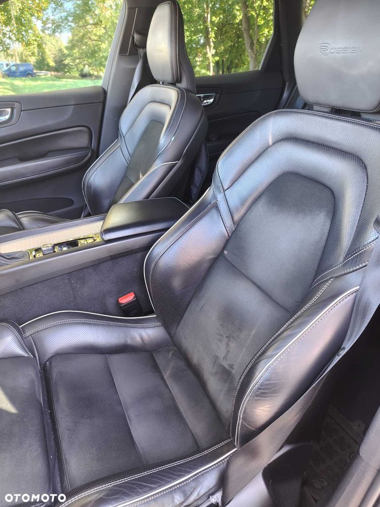 Volvo XC 60 - 4