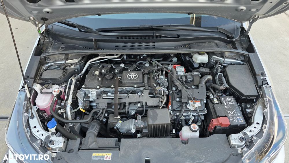 Toyota Corolla 1.8 HEV Business - 8