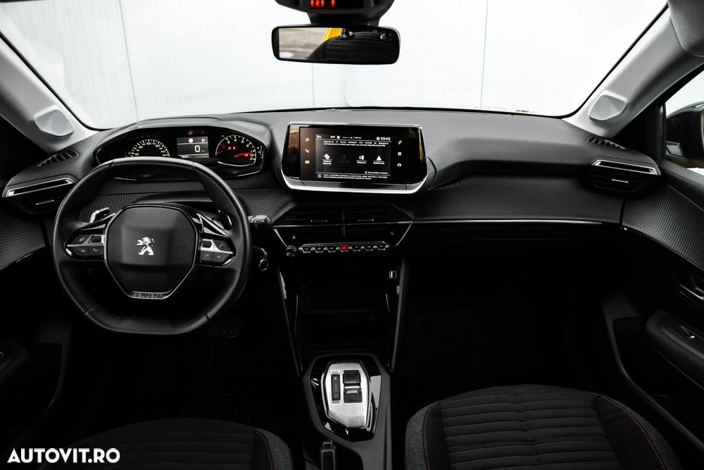 Peugeot 208 1.2 L PureTech STT EAT8 Active Pack - 9