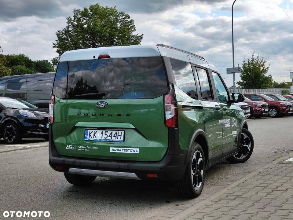 Ford Tourneo Courier - 6