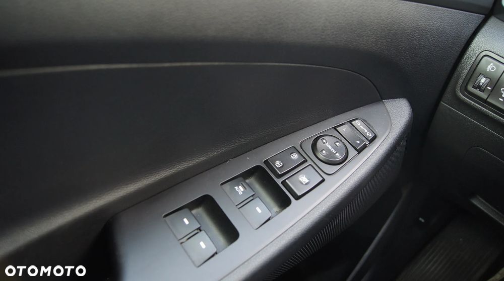 Hyundai Tucson blue 1.6 GDi 2WD Navi - 23
