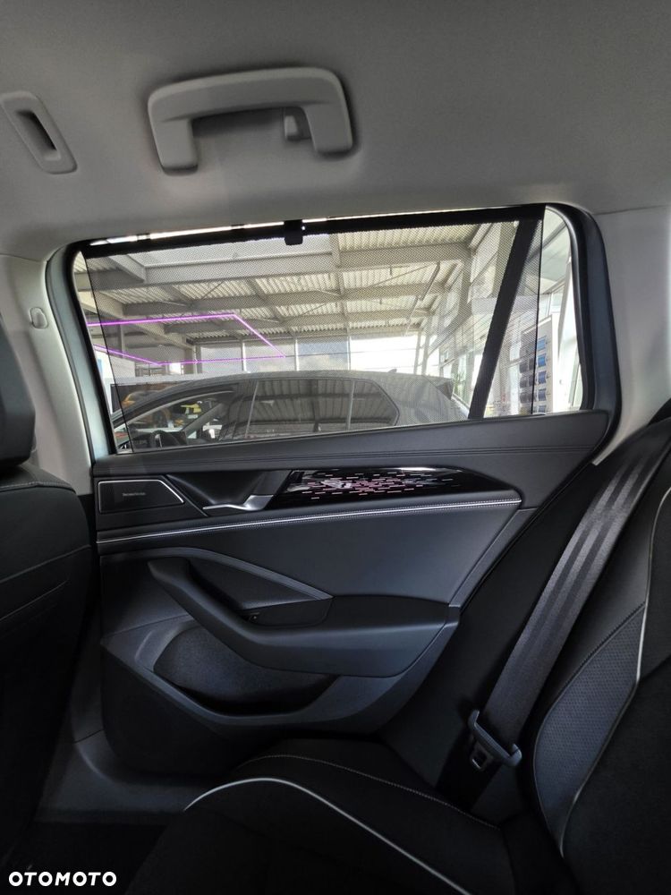Volkswagen Passat Variant 1.5 TSI ACT mHEV Business Plus DSG - 12