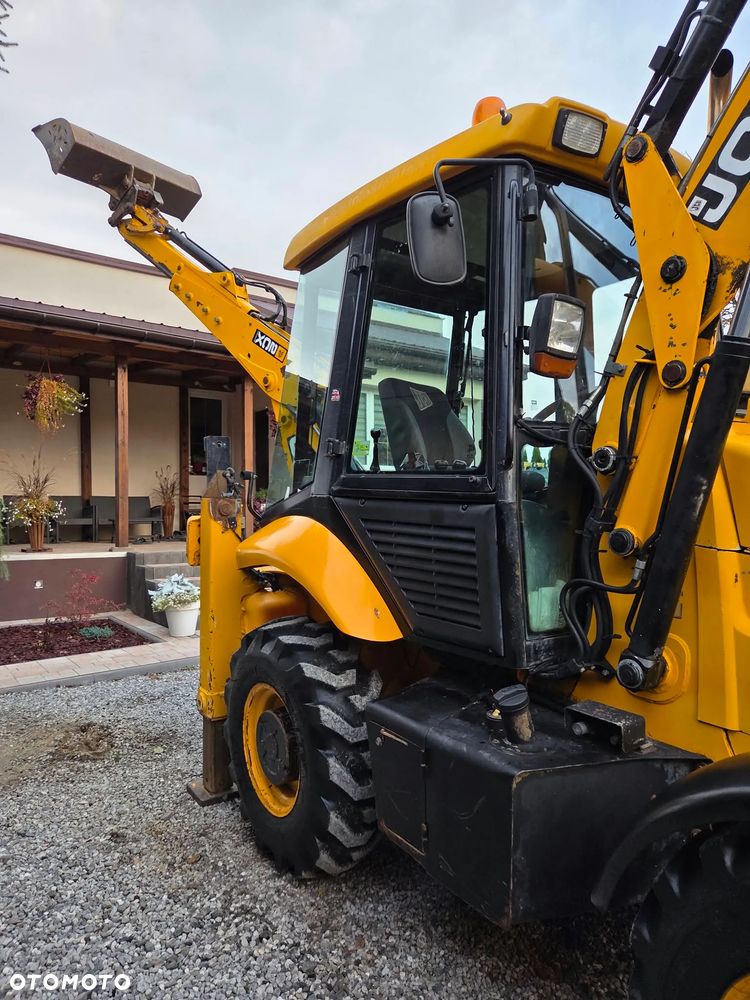 JCB 2CX - 11