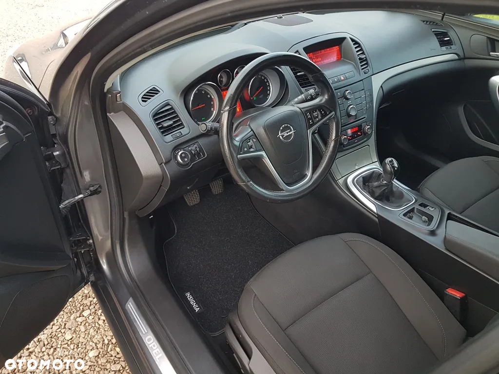 Opel Insignia 1.8 Sports Tourer - 22