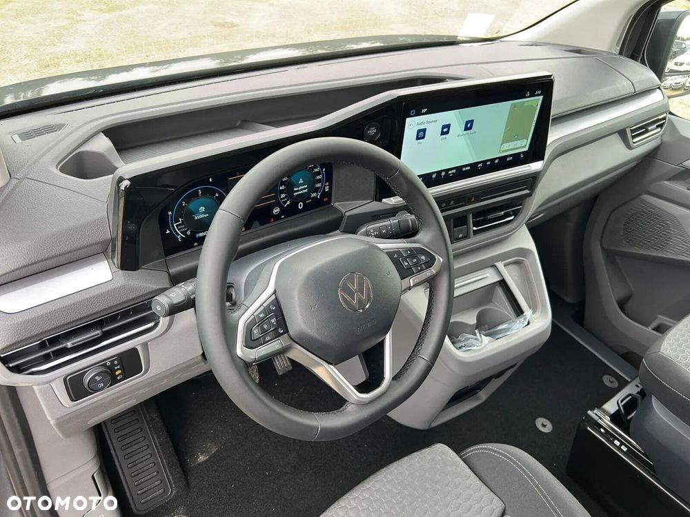 Volkswagen Caravelle - 21