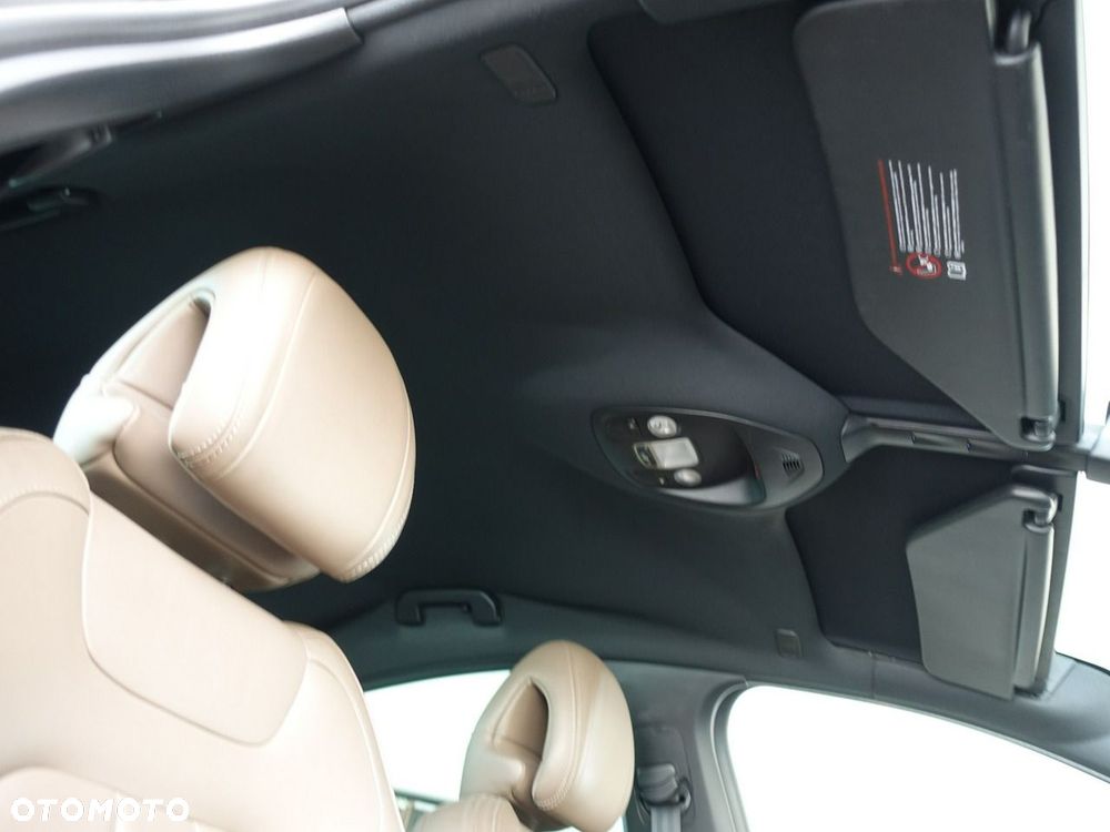 Citroën DS4 HDi 165 SportChic - 23