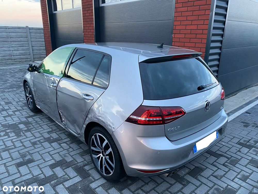 Volkswagen Golf 2.0 BlueTDI Highline - 6