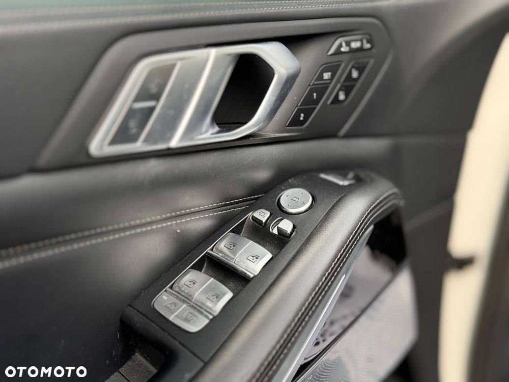 BMW-ALPINA XB7 Biturbo - 32