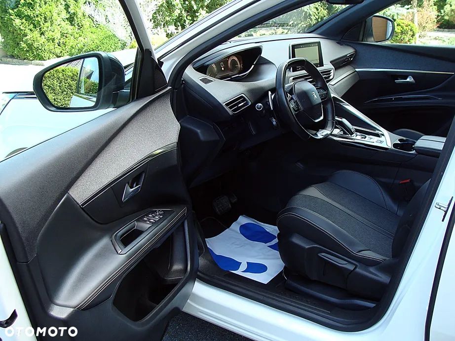 Peugeot 3008 1.6 PureTech GPF GT Line S&S EAT8 - 21