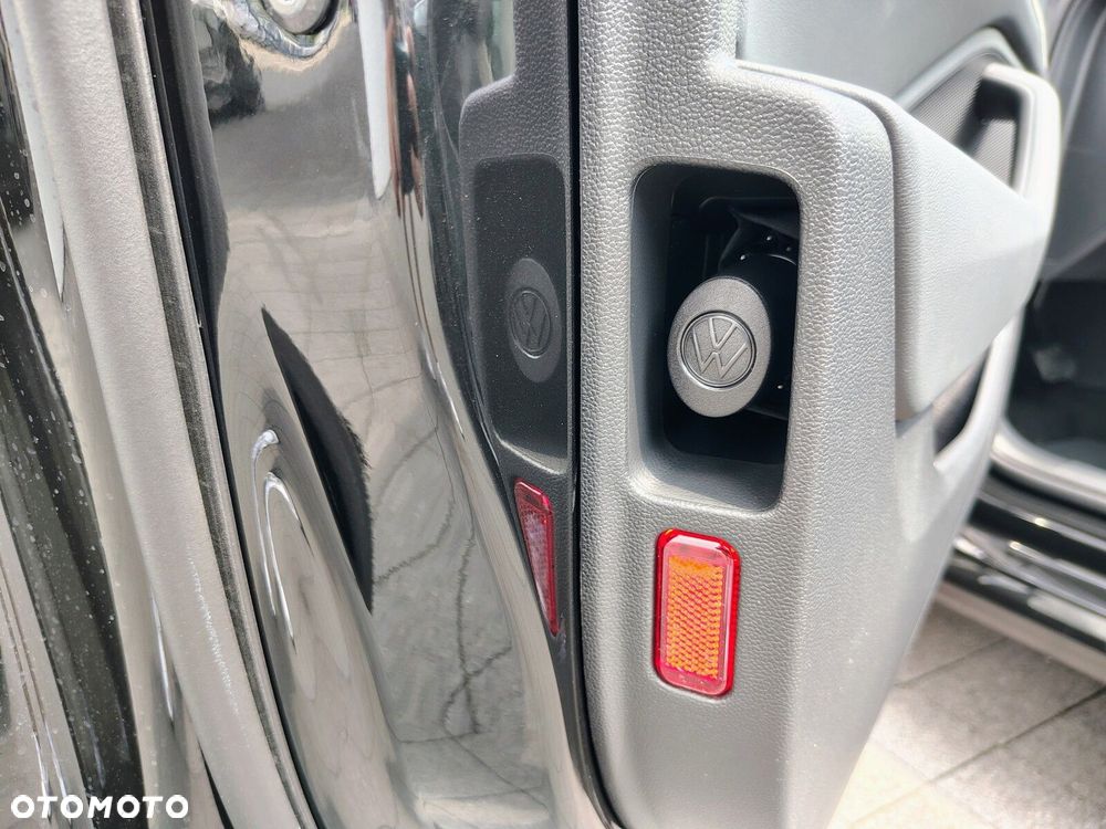 Volkswagen Passat - 31