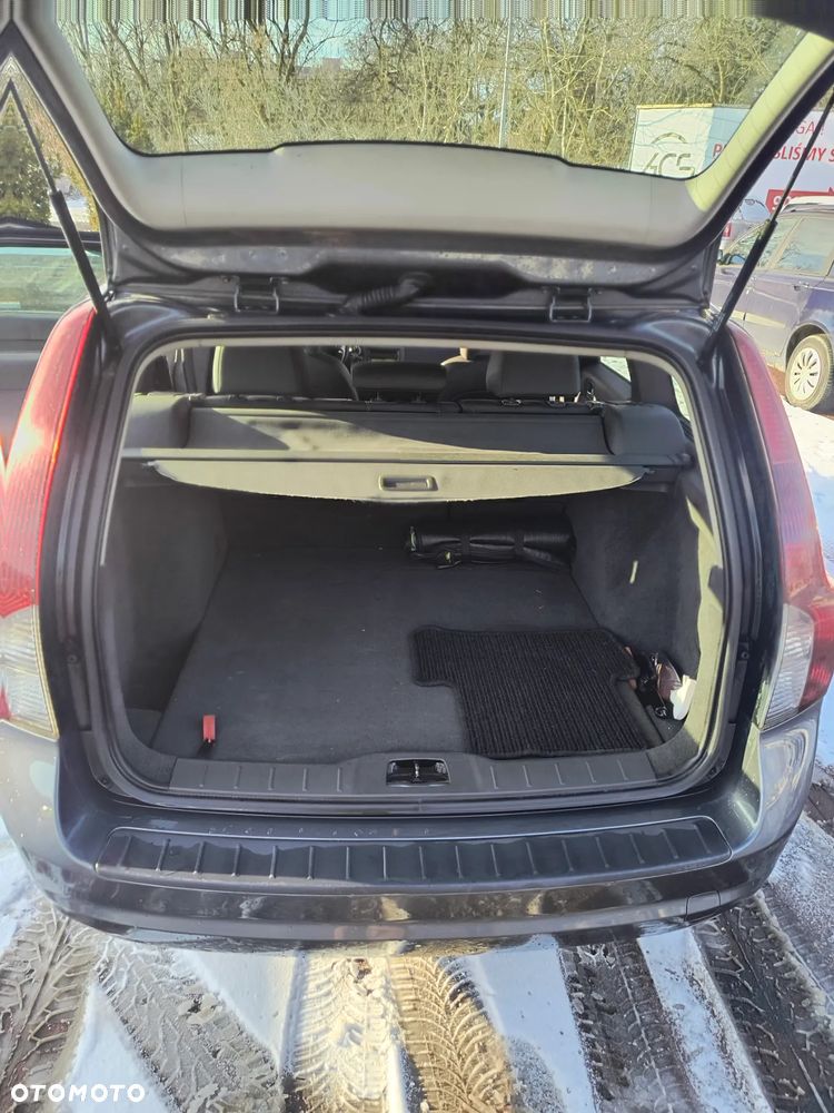 Volvo V50 D3 Kinetic - 14