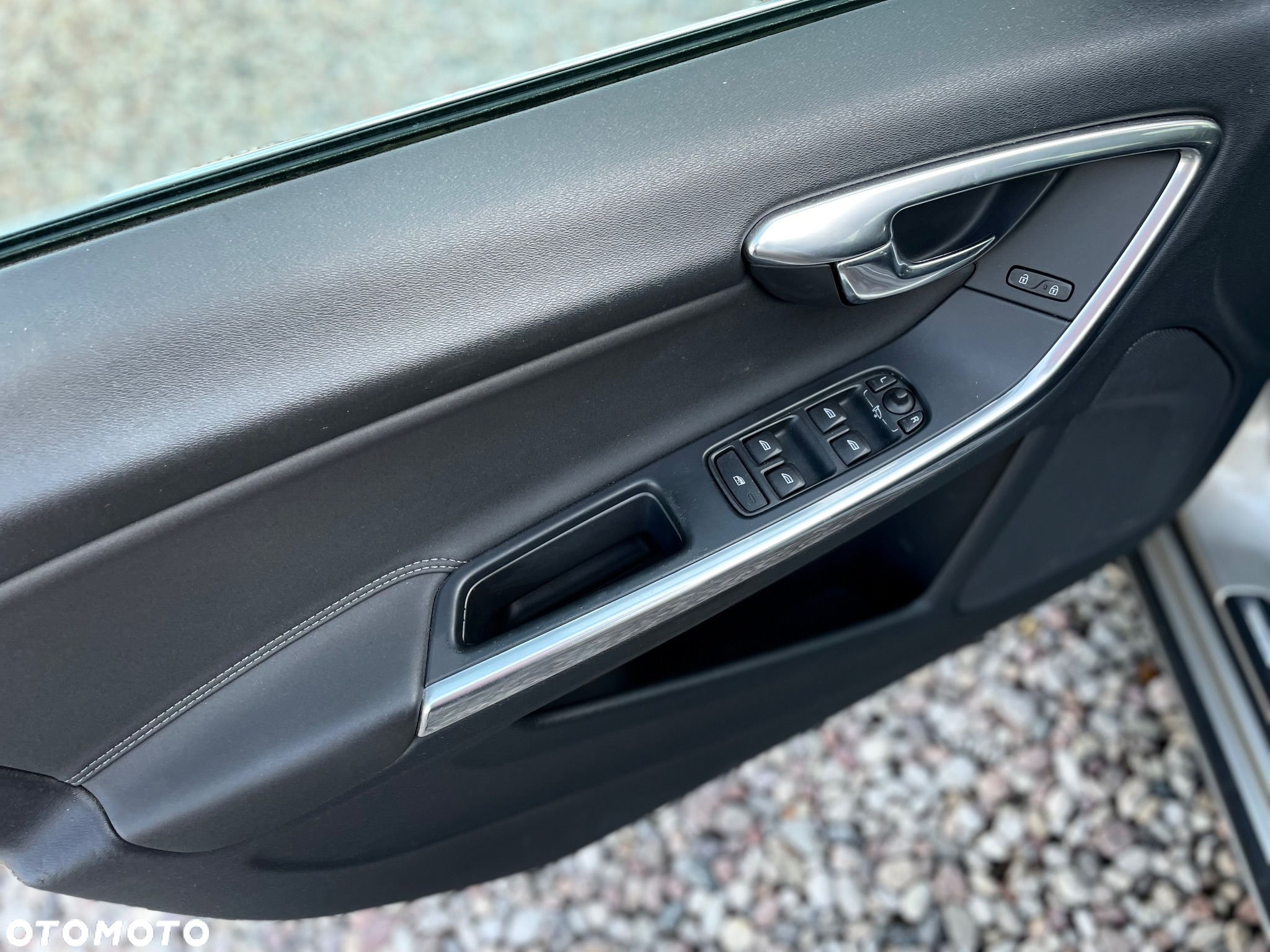 Volvo V60 D3 Geartronic Momentum - 21