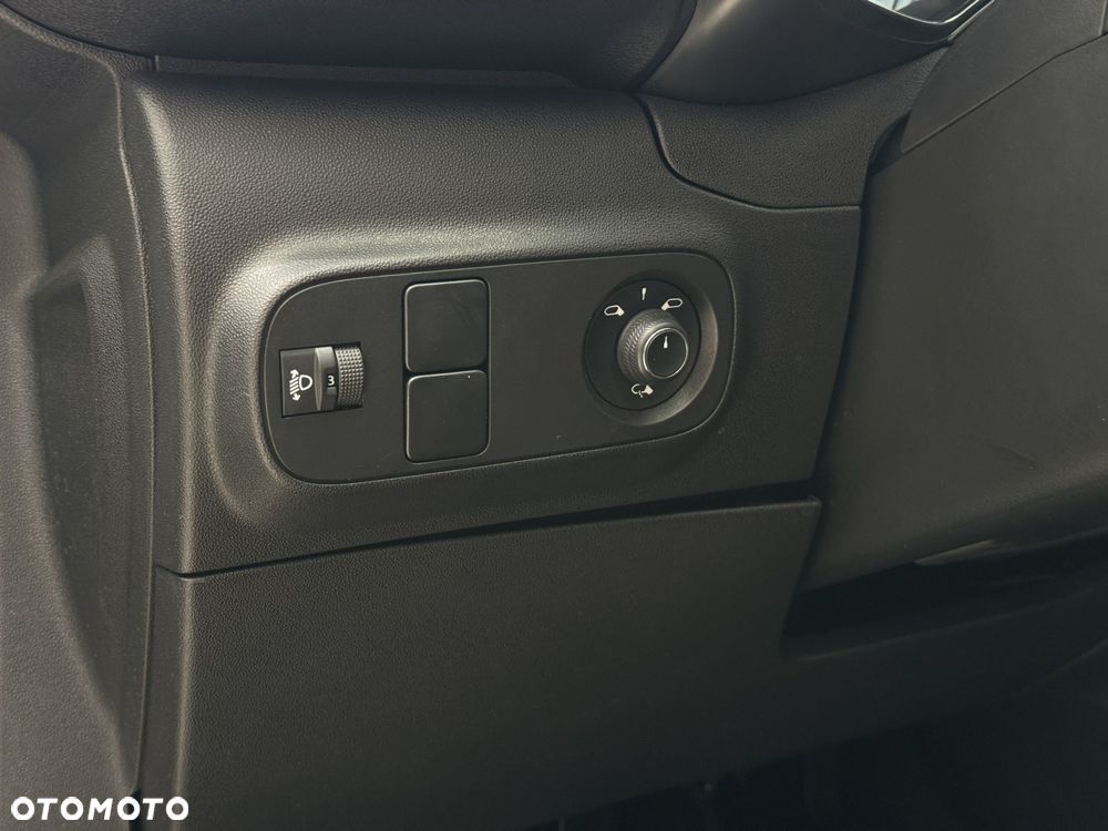 Citroën C3 1.2 PureTech Max - 21