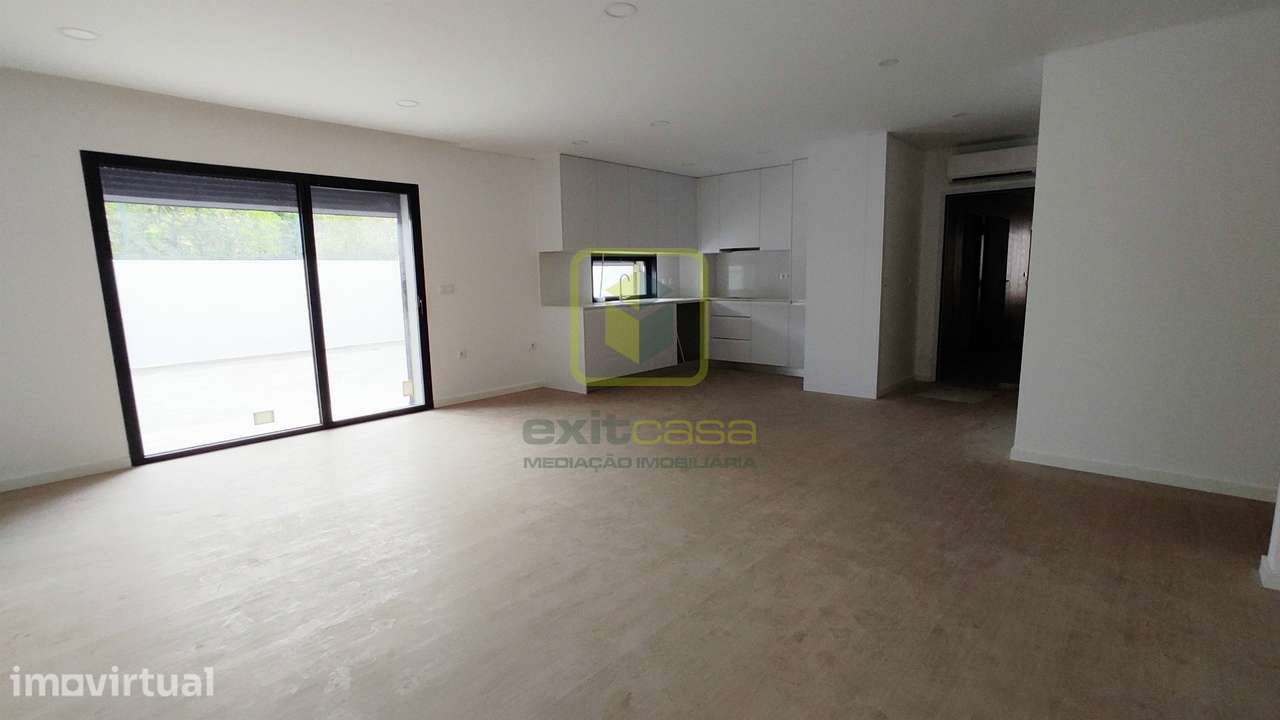 Apartamento T3 com Terraço em Aveiro - Grande imagem: 2/21