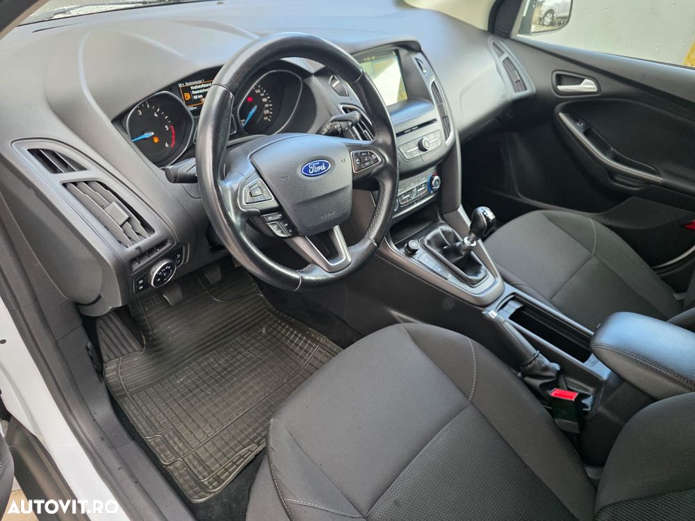 Ford Focus 1.5 TDCi DPF Start-Stopp-System Business - 7